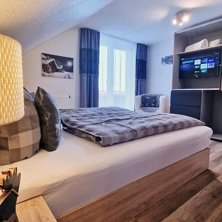 Ferienwohnung-allgaeu-pfronten -inkl Koenigscard Falkenstein 公寓
